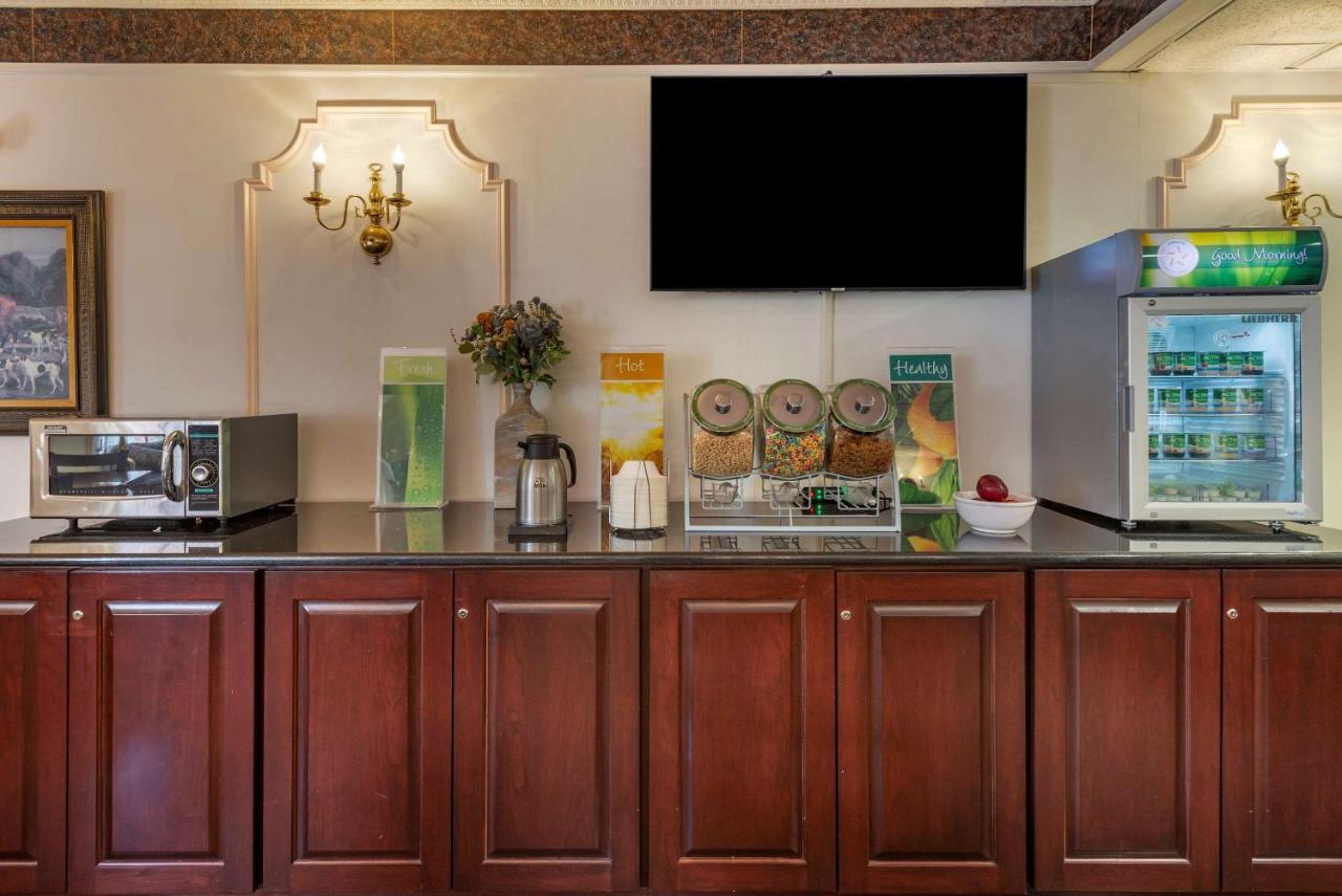 Quality Inn Montgomeryville-Philadelphia Экстерьер фото