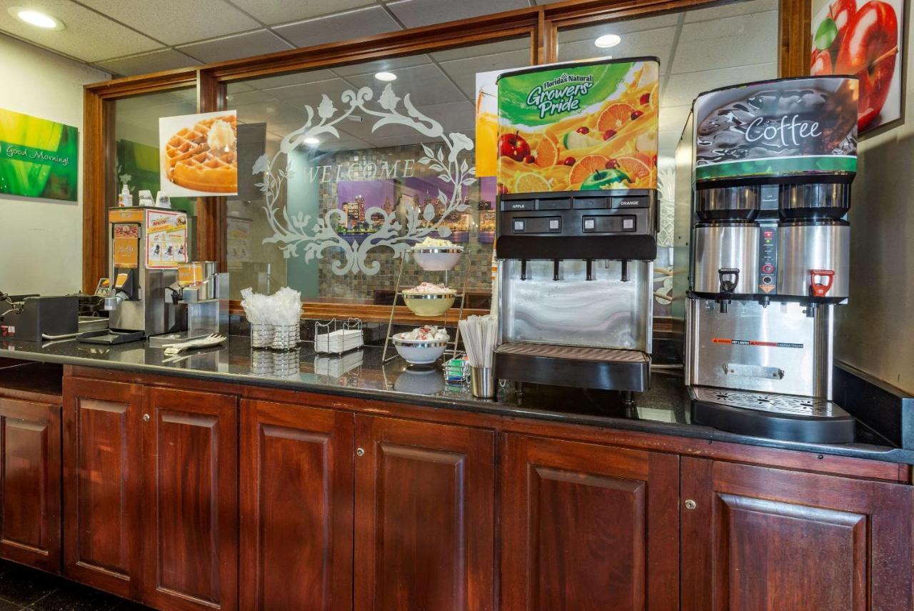 Quality Inn Montgomeryville-Philadelphia Экстерьер фото